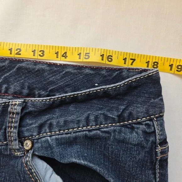 Rue21 Plus Size 14 Curvy High Waisted Button Fly Crop Jeans Denim Flattering Fit - Picture 6 of 10